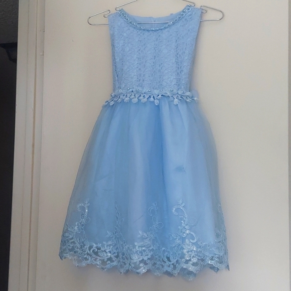 Flower Girl's Floral Embroided Pearl Embellished Evening Dress size 150 or 8/10. - Picture 2 of 3